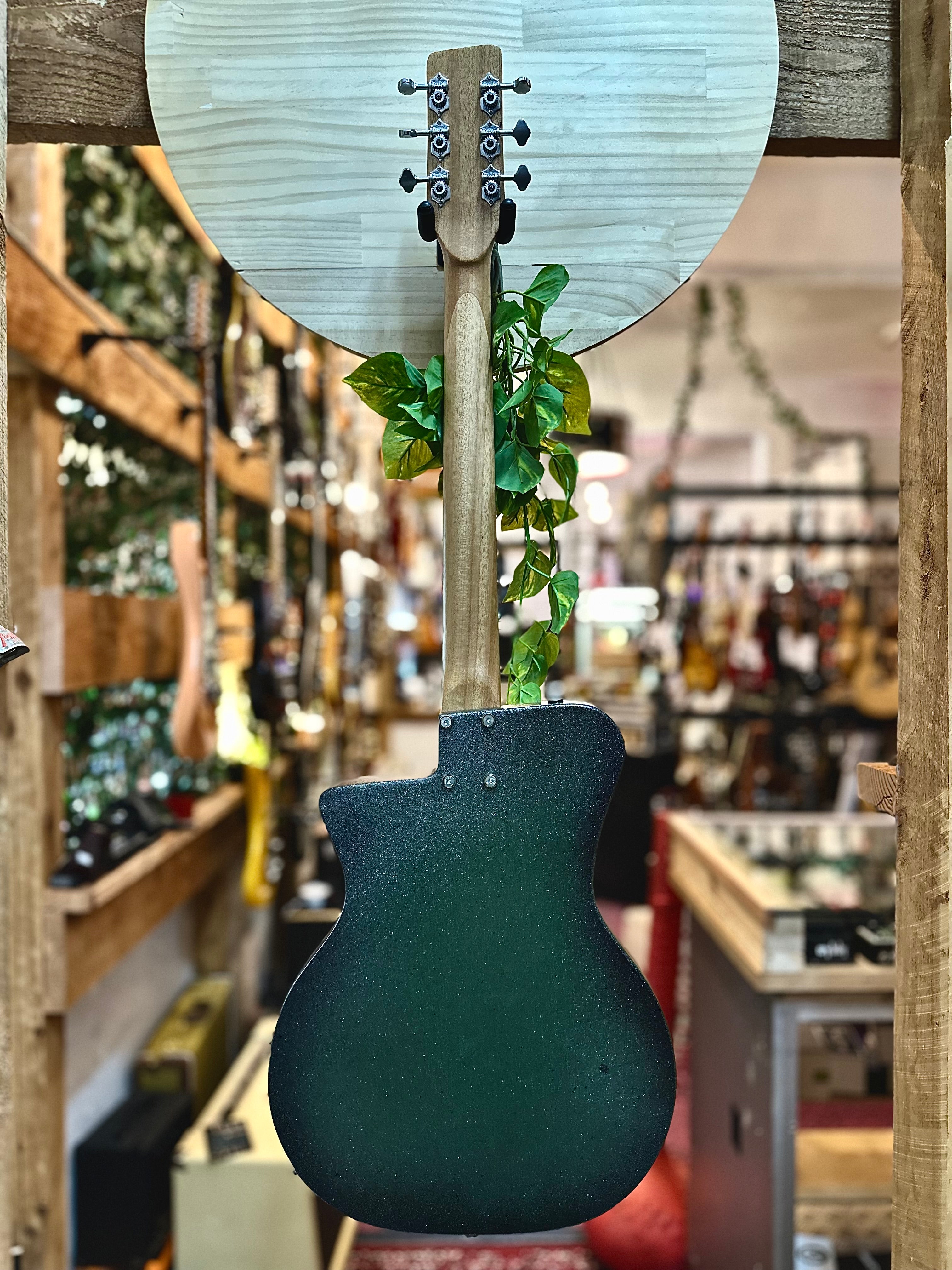 Leadbetter | Starfu#%er | 2025 Custom Shop Edition | Seymour Duncan Pearly Gates | Voyager Sparkle Relic Leadbetter | Starfu#%er | 2025 Custom Shop Edition | Seymour Duncan Pearly Gates | Voyager Sparkle Relic
